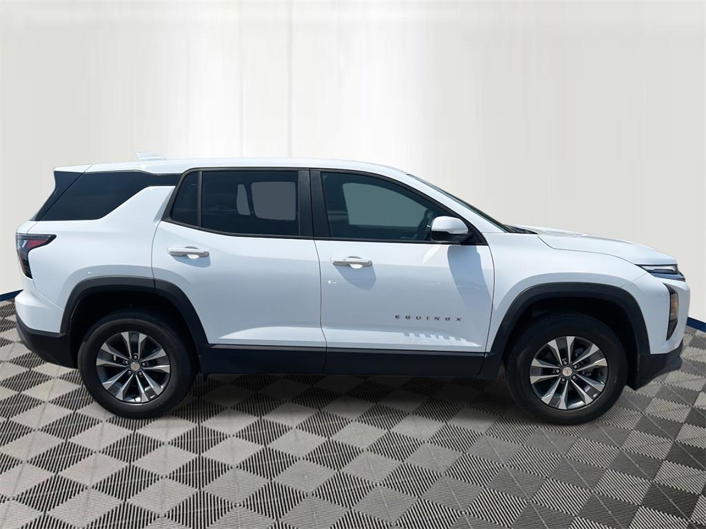 new 2026 Chevrolet Equinox car, priced at $29,679