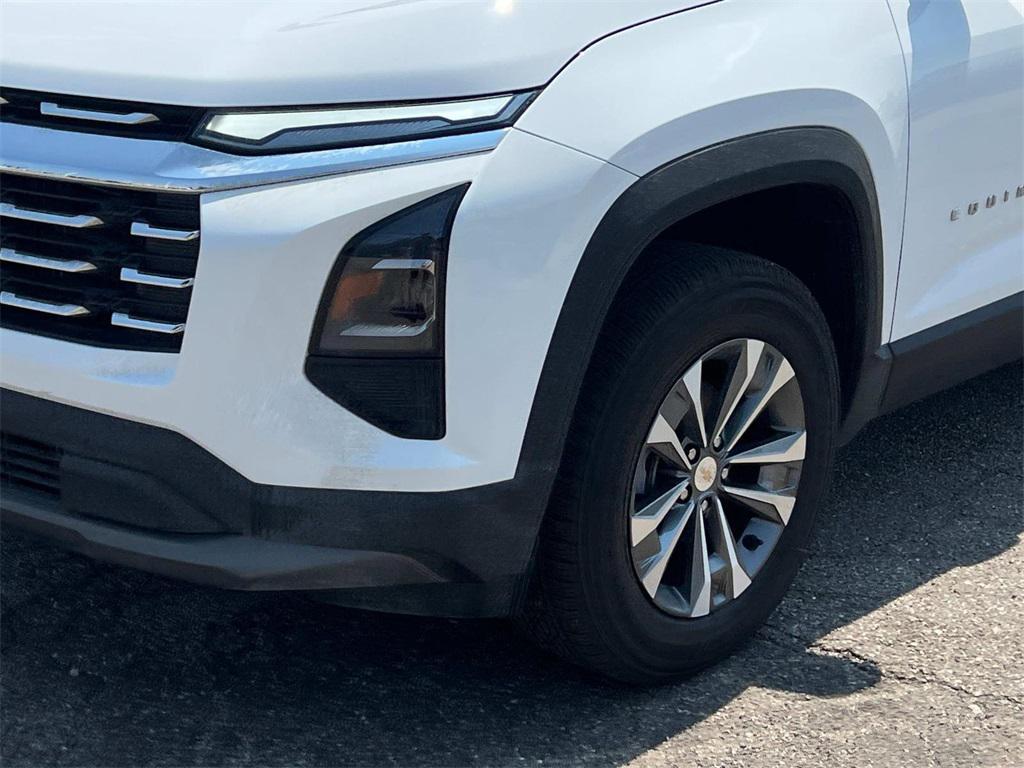 new 2026 Chevrolet Equinox car, priced at $29,679