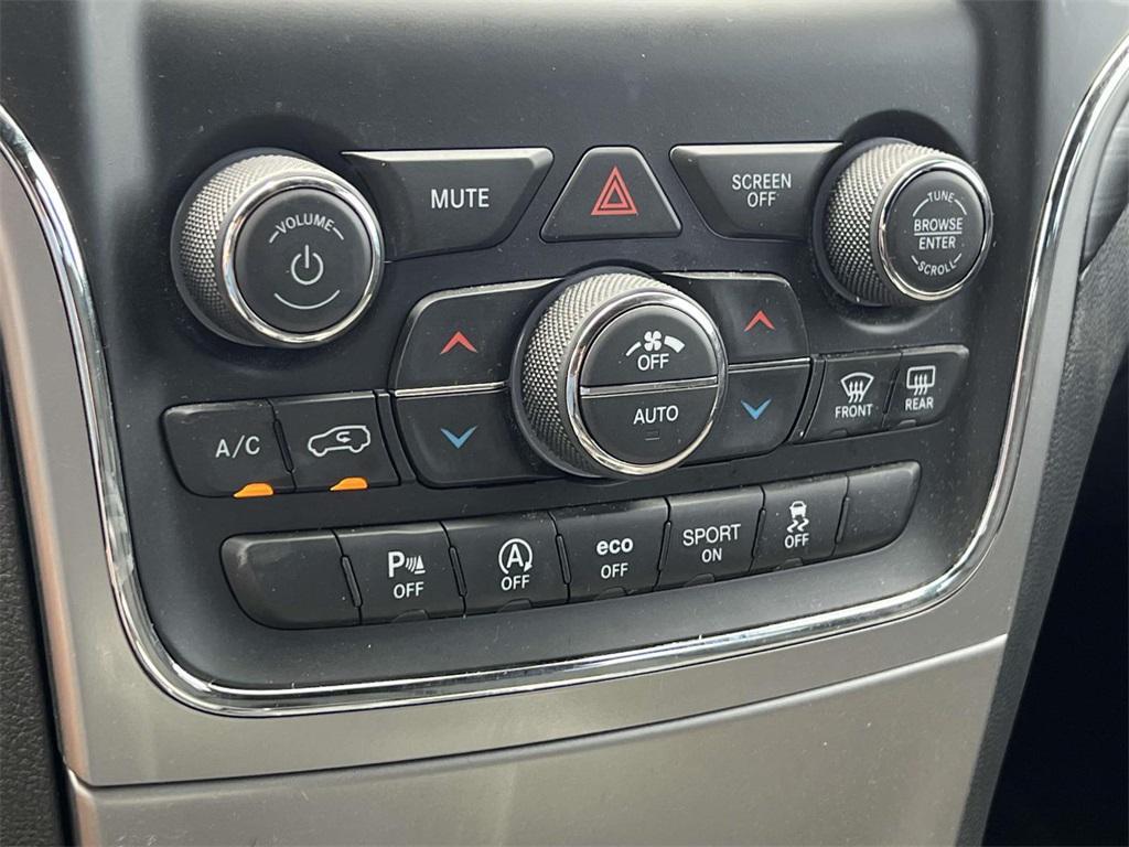 used 2021 Jeep Grand Cherokee car, priced at $24,585