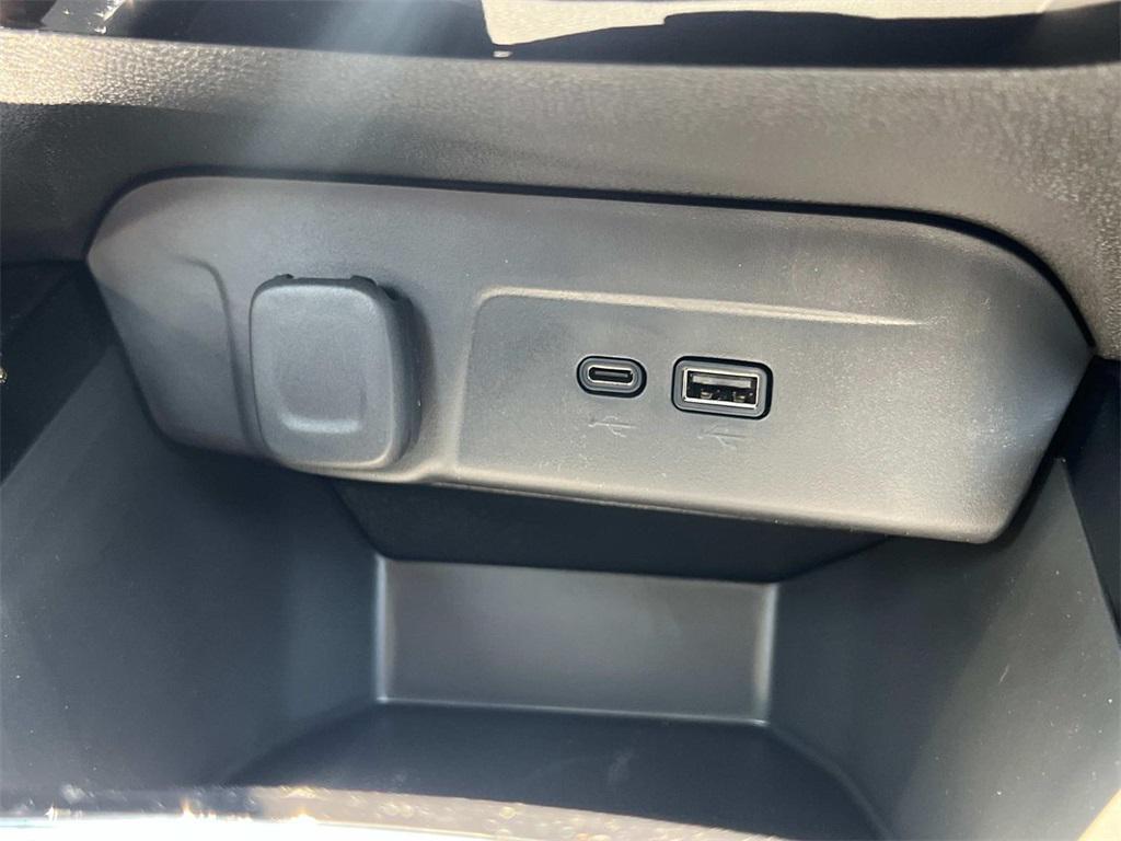 new 2025 Chevrolet Trax car, priced at $23,454