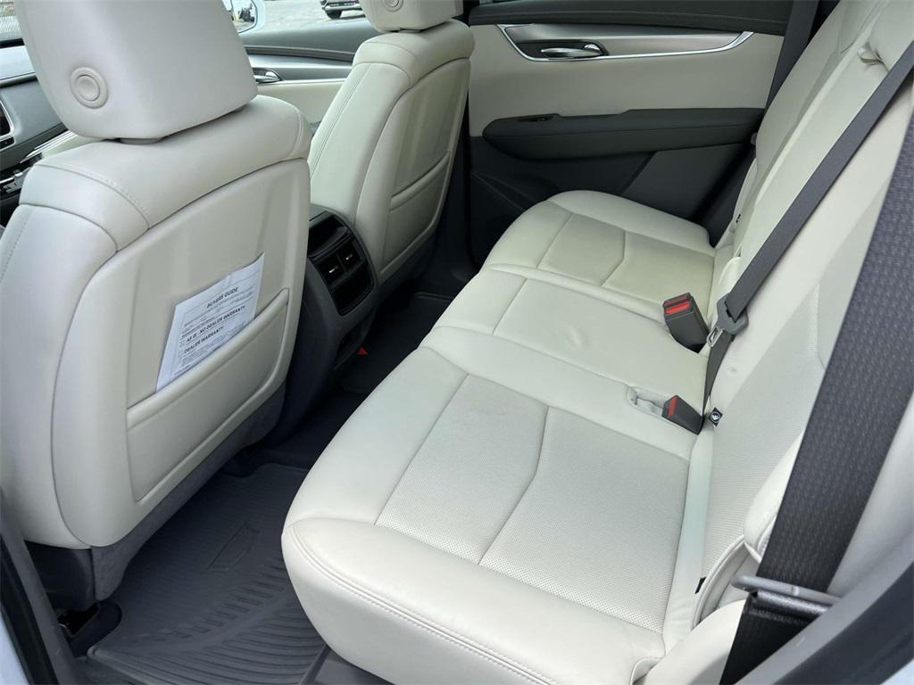 used 2020 Cadillac XT5 car, priced at $21,100