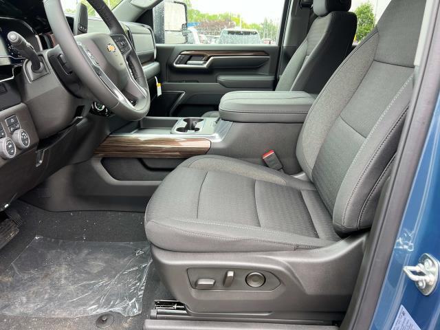 new 2025 Chevrolet Silverado 2500 car, priced at $56,454