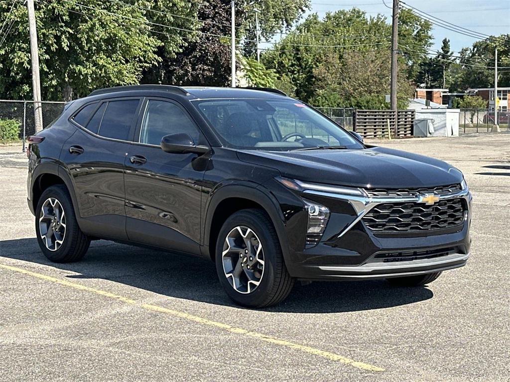 new 2025 Chevrolet Trax car, priced at $23,454
