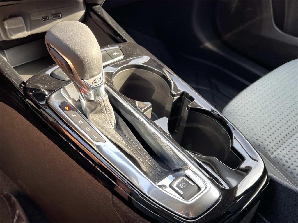 new 2025 Chevrolet Trax car, priced at $23,454