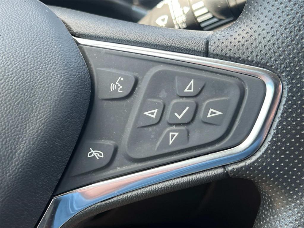 used 2021 Chevrolet Equinox car, priced at $17,995