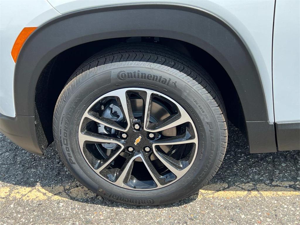 new 2026 Chevrolet TrailBlazer car, priced at $25,702
