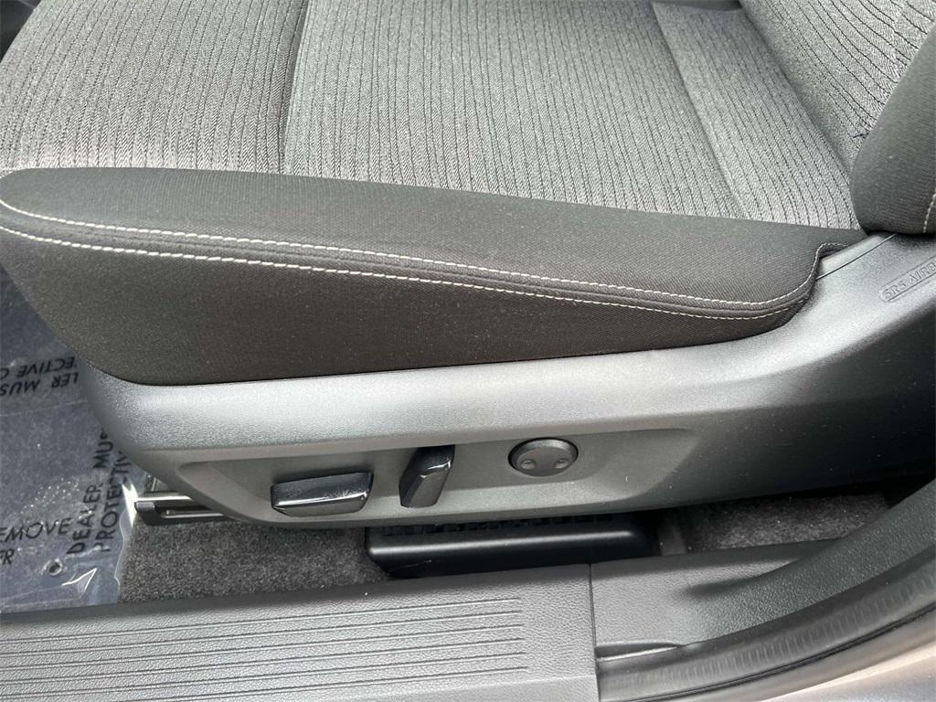 used 2022 Nissan Rogue car, priced at $17,001