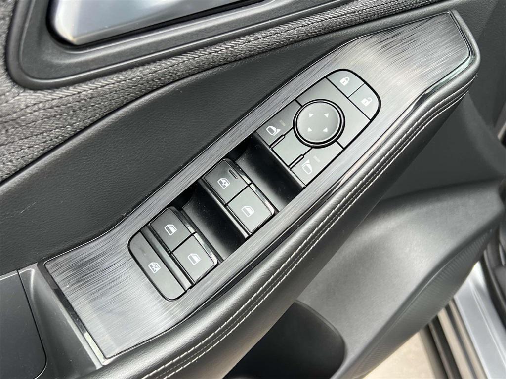 used 2022 Nissan Rogue car, priced at $17,001