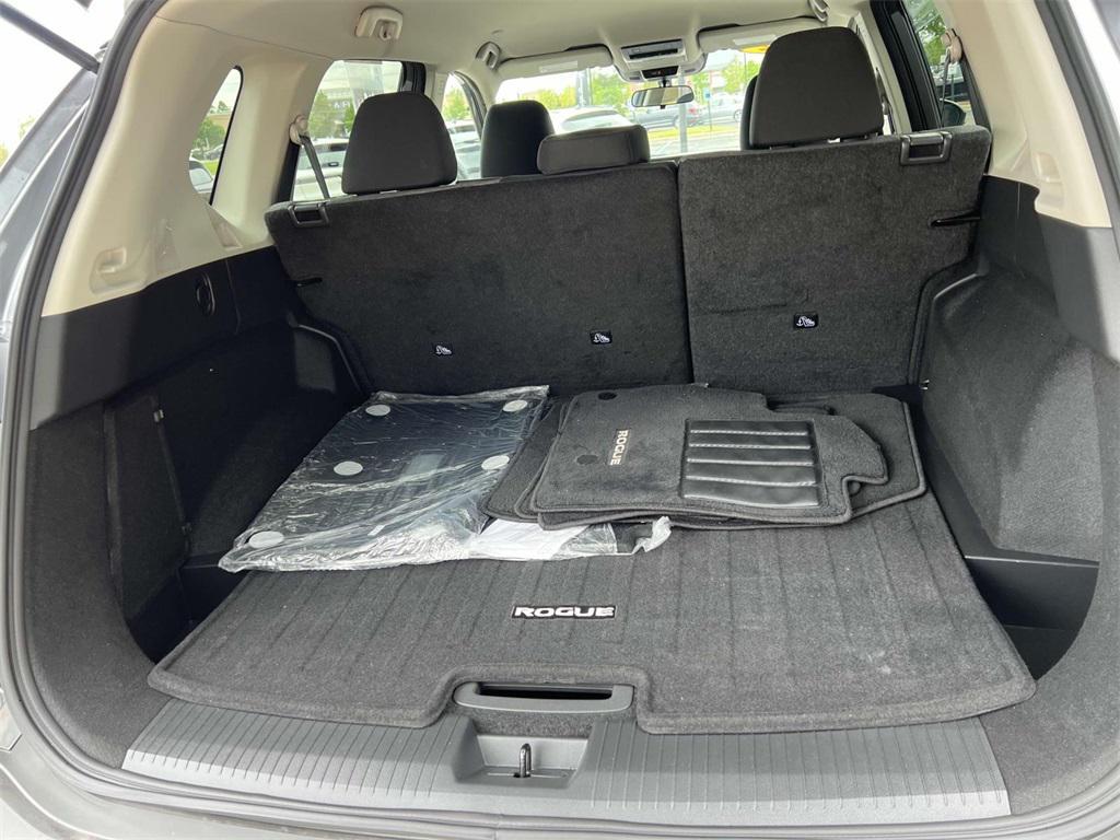 used 2022 Nissan Rogue car, priced at $17,001