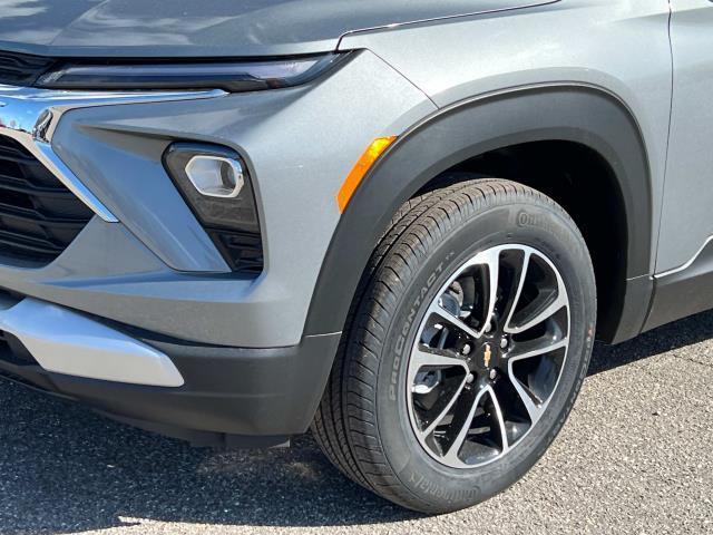 new 2025 Chevrolet TrailBlazer car, priced at $28,323