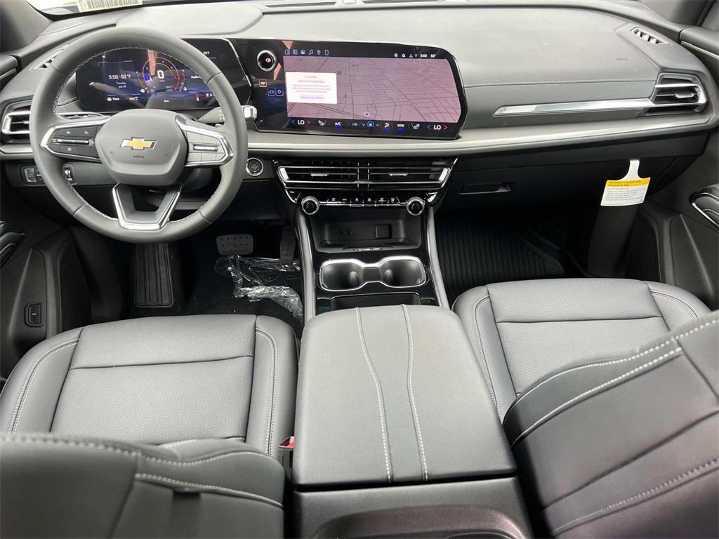 new 2026 Chevrolet Traverse car, priced at $42,638