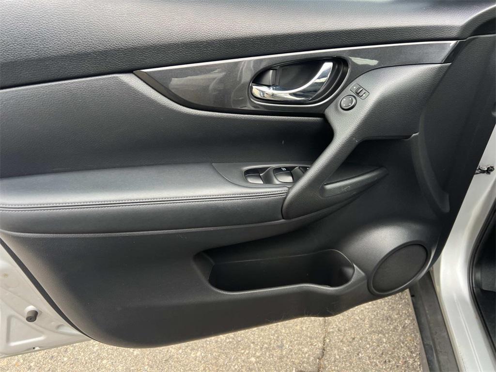 used 2018 Nissan Rogue car, priced at $10,554