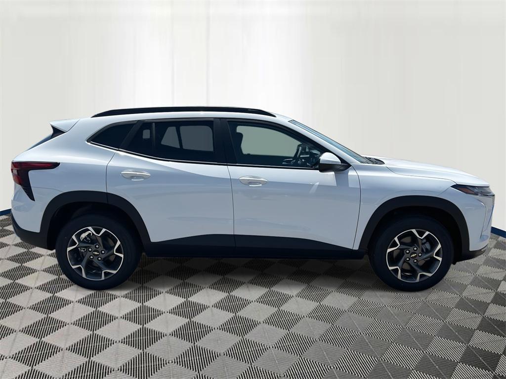 new 2025 Chevrolet Trax car, priced at $23,454
