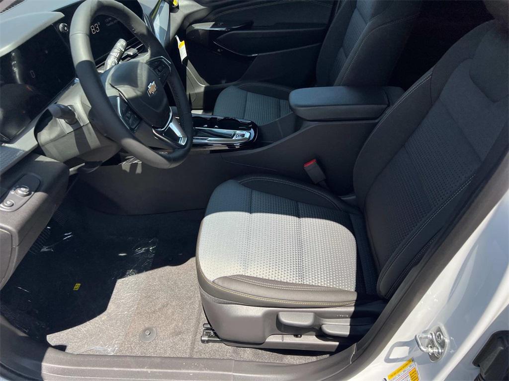 new 2025 Chevrolet Trax car, priced at $23,454