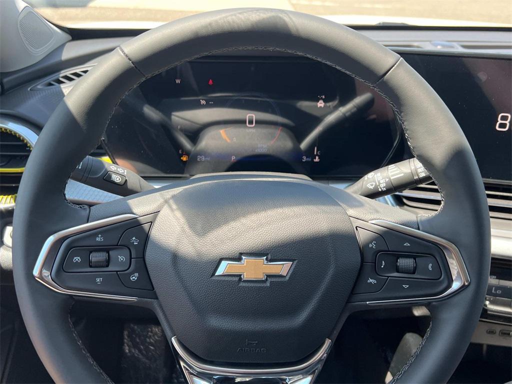new 2025 Chevrolet Trax car, priced at $23,454