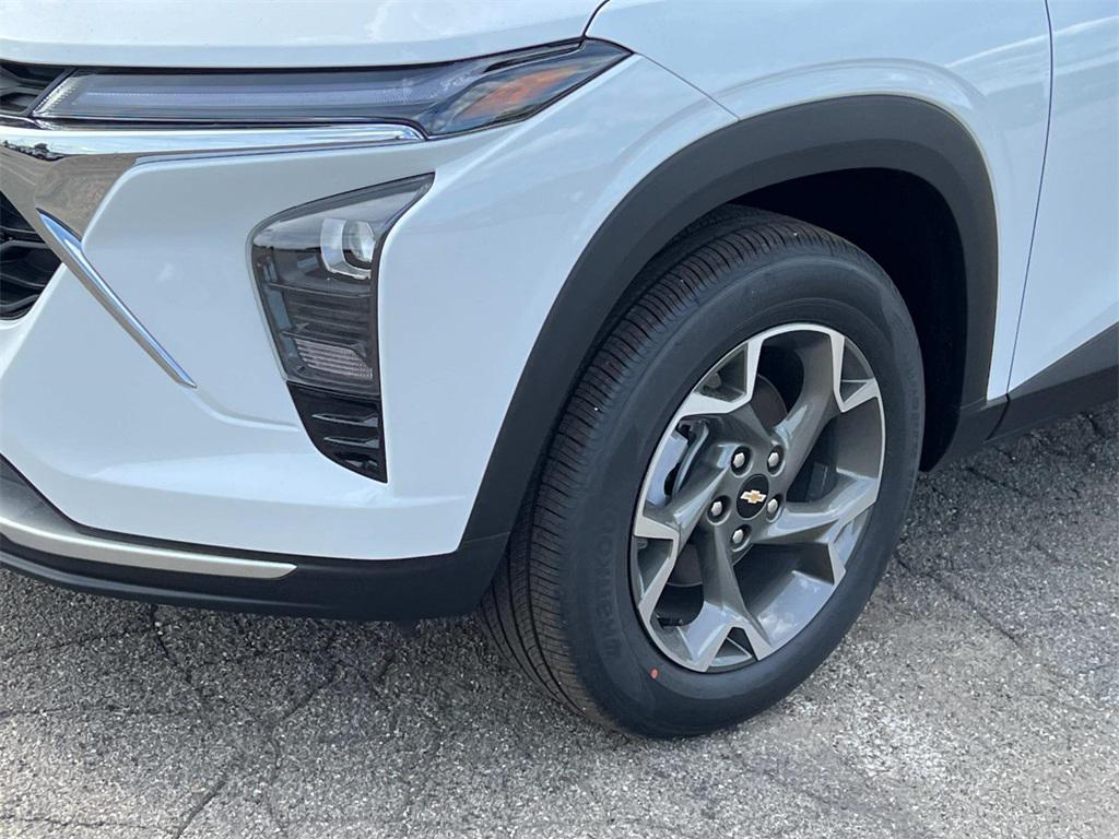 new 2025 Chevrolet Trax car, priced at $23,454