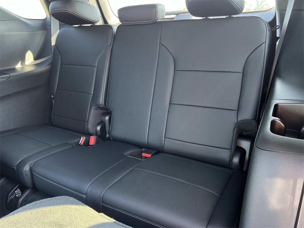 new 2026 Chevrolet Traverse car, priced at $46,150