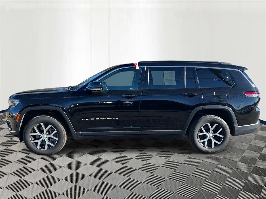 used 2024 Jeep Grand Cherokee L car, priced at $33,371