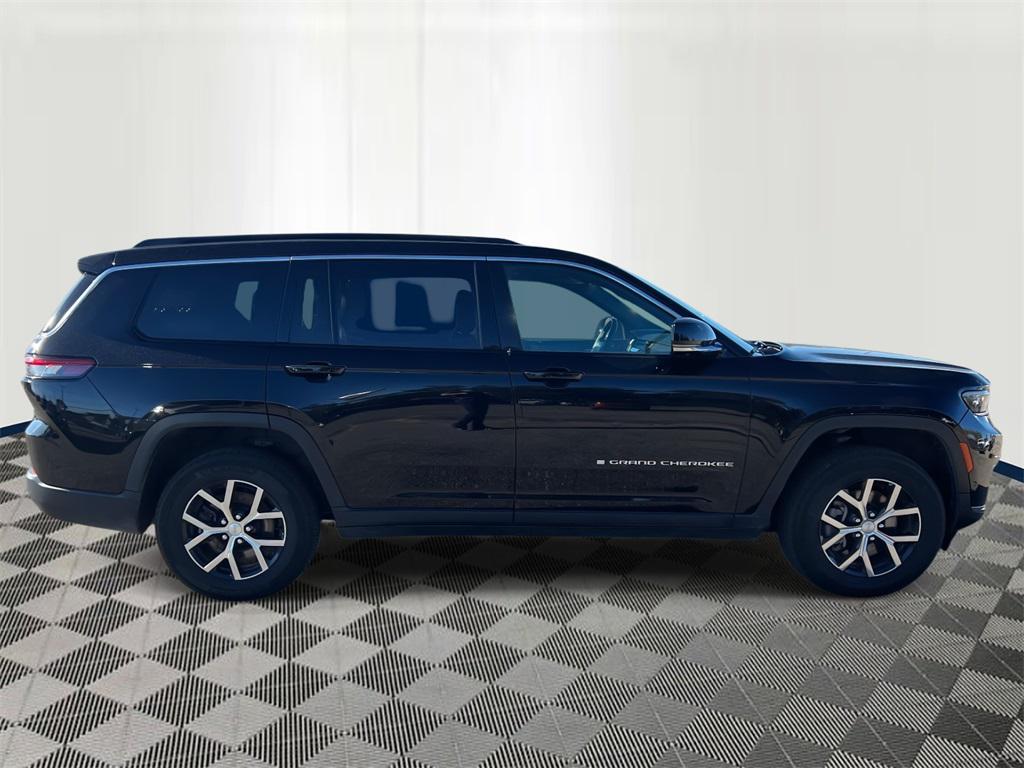 used 2024 Jeep Grand Cherokee L car, priced at $33,371