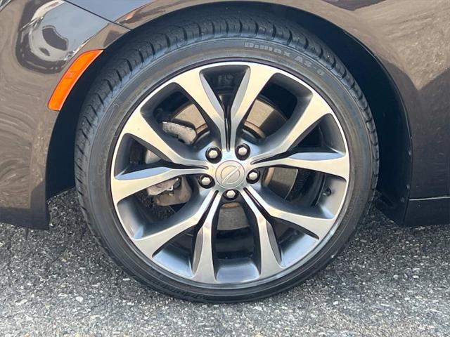 used 2015 Chrysler 200 car, priced at $10,895