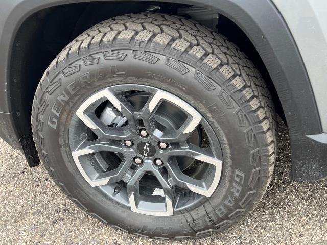 new 2026 Chevrolet Equinox car, priced at $33,481