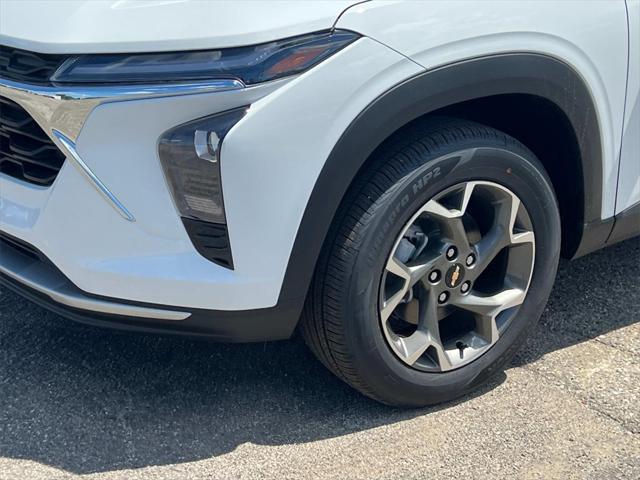 new 2025 Chevrolet Trax car, priced at $23,454