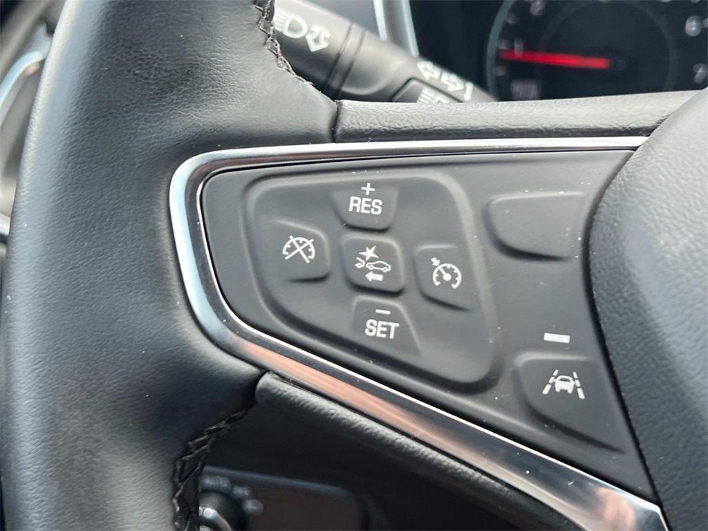 used 2024 Chevrolet Equinox car, priced at $22,295