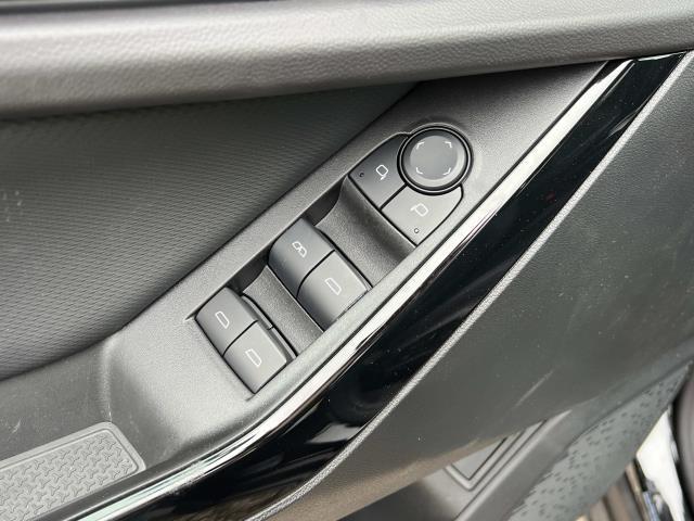 new 2025 Chevrolet Traverse car, priced at $39,485