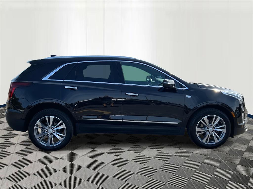 used 2024 Cadillac XT5 car, priced at $41,498