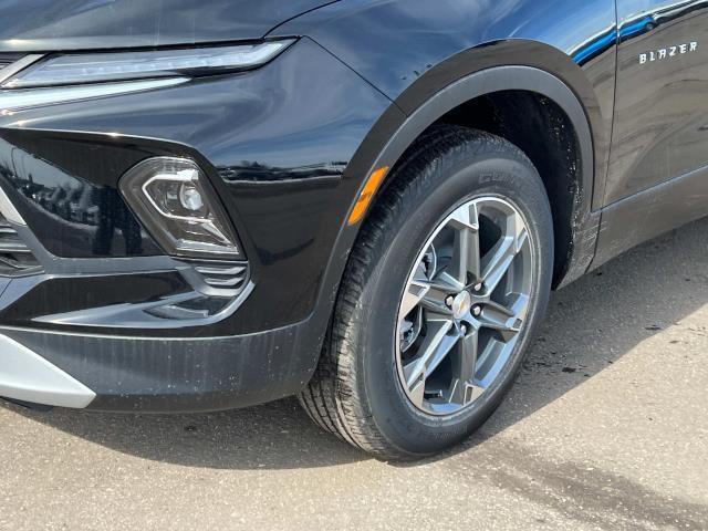 new 2025 Chevrolet Blazer car, priced at $35,116