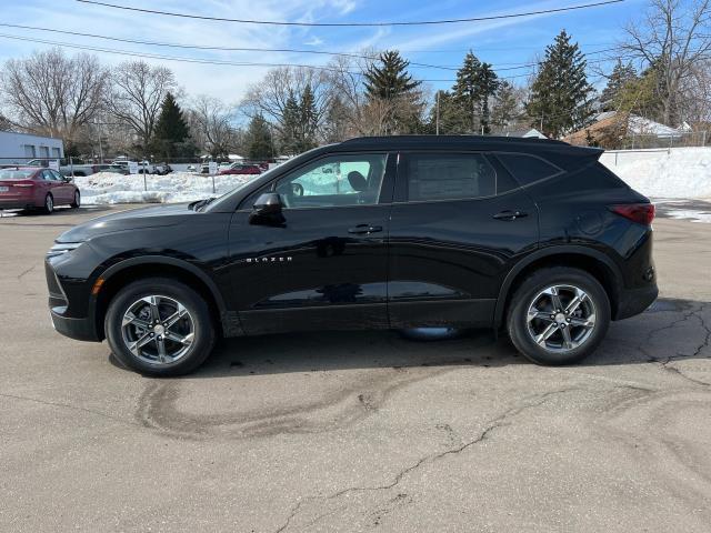 new 2025 Chevrolet Blazer car, priced at $35,116