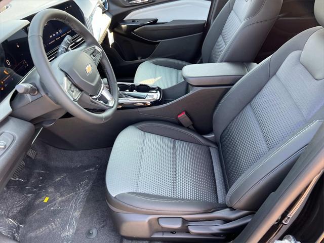 new 2025 Chevrolet Trax car, priced at $24,135