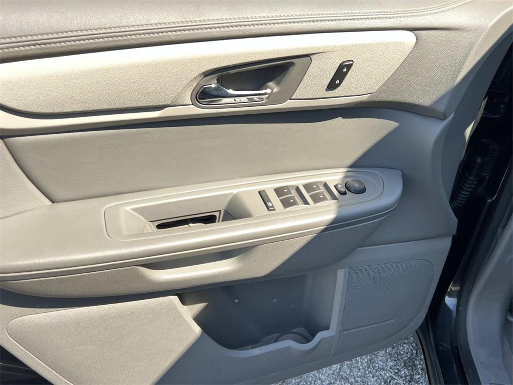 used 2017 Chevrolet Traverse car, priced at $9,994