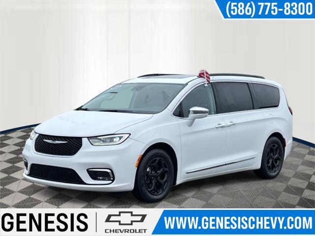 used 2022 Chrysler Pacifica car, priced at $27,995