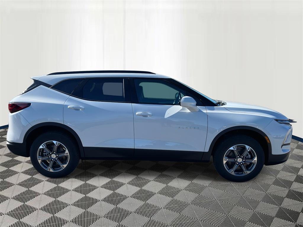 new 2025 Chevrolet Blazer car, priced at $35,417