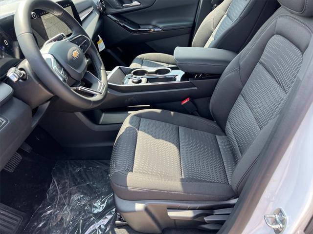 new 2026 Chevrolet Equinox car, priced at $28,172