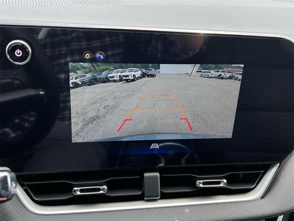 new 2026 Chevrolet Equinox car, priced at $29,085