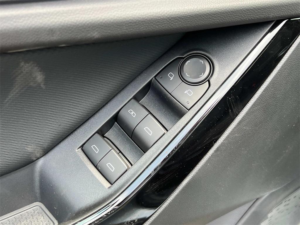 new 2026 Chevrolet Equinox car, priced at $29,085