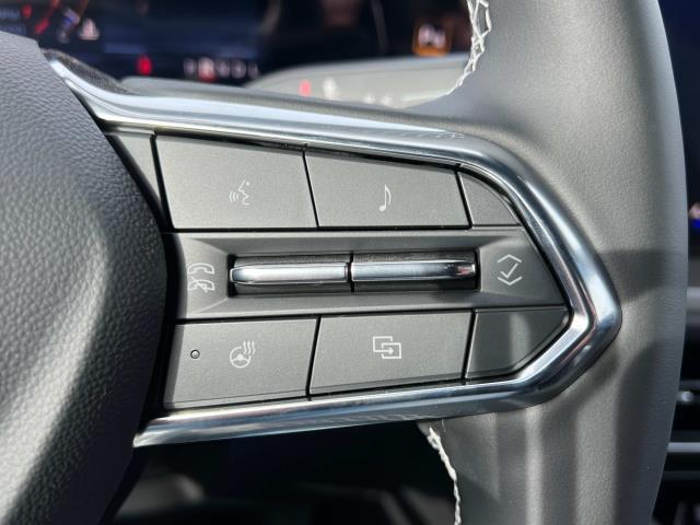 new 2025 Chevrolet Traverse car, priced at $39,385