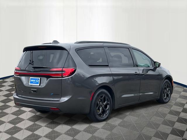 used 2021 Chrysler Pacifica Hybrid car, priced at $21,975