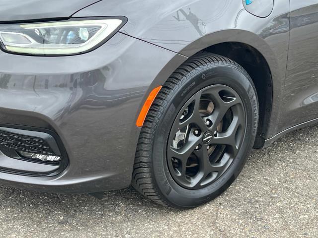 used 2021 Chrysler Pacifica Hybrid car, priced at $21,975
