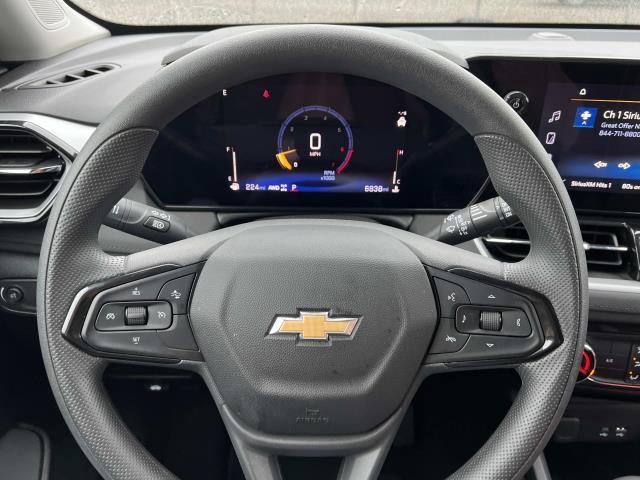 used 2025 Chevrolet TrailBlazer car, priced at $29,295