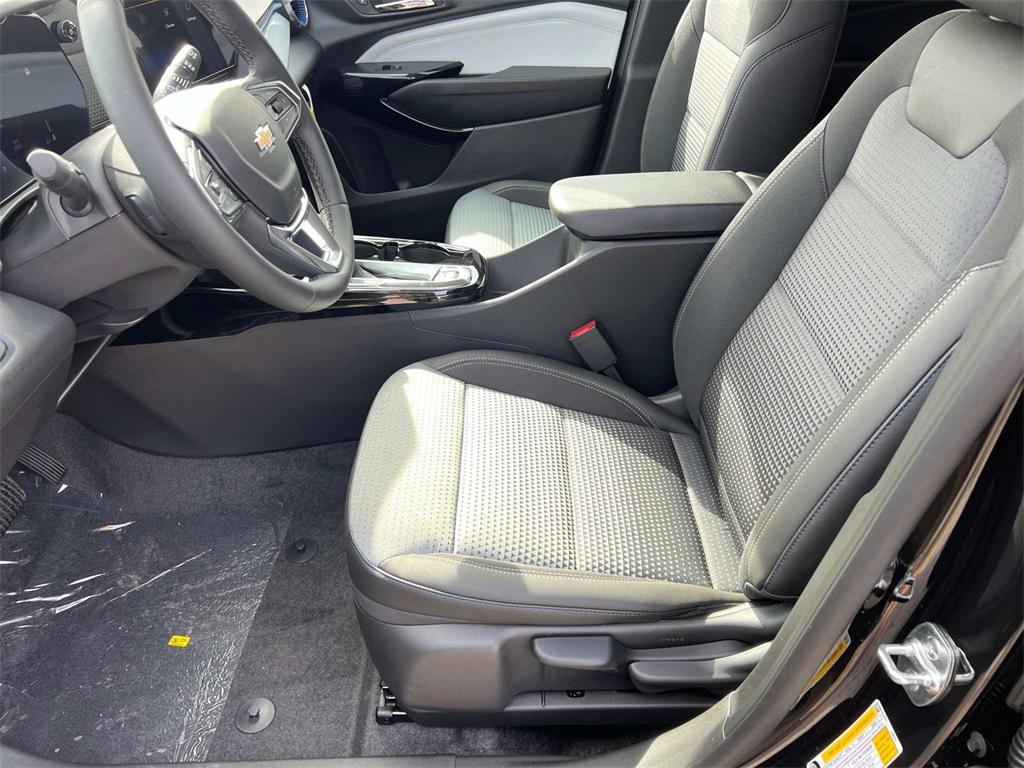 new 2025 Chevrolet Trax car, priced at $23,454