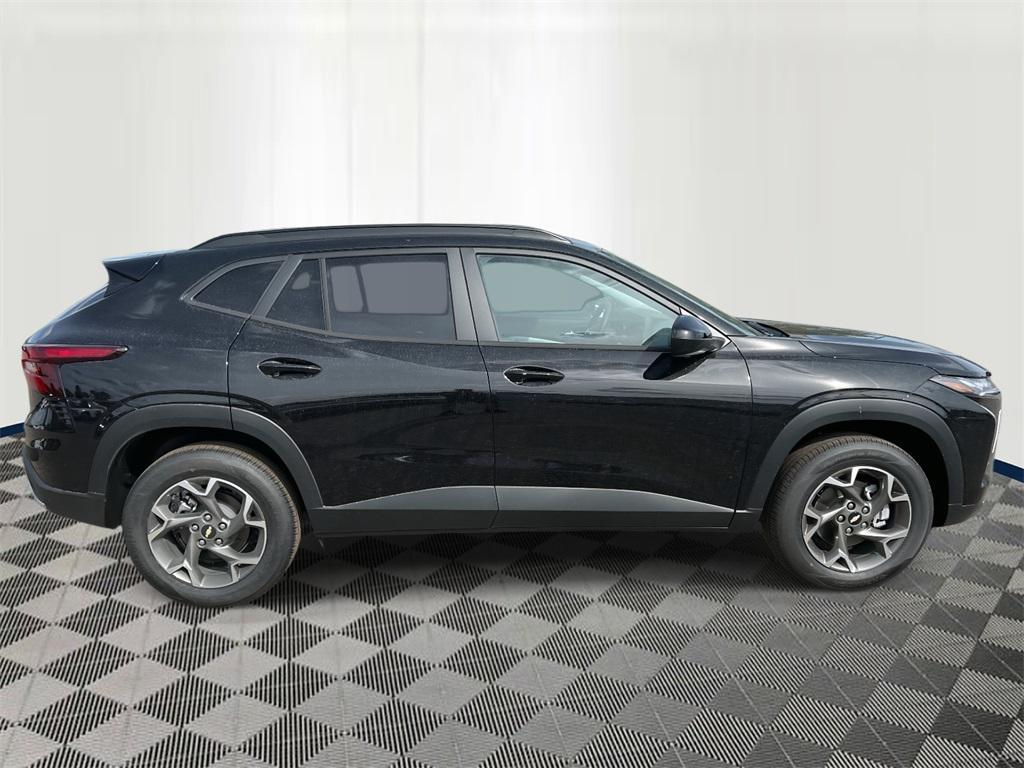 new 2025 Chevrolet Trax car, priced at $23,454