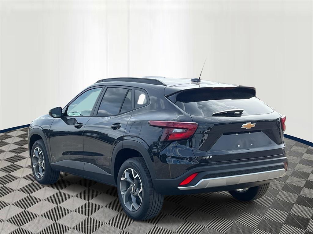 new 2025 Chevrolet Trax car, priced at $23,454
