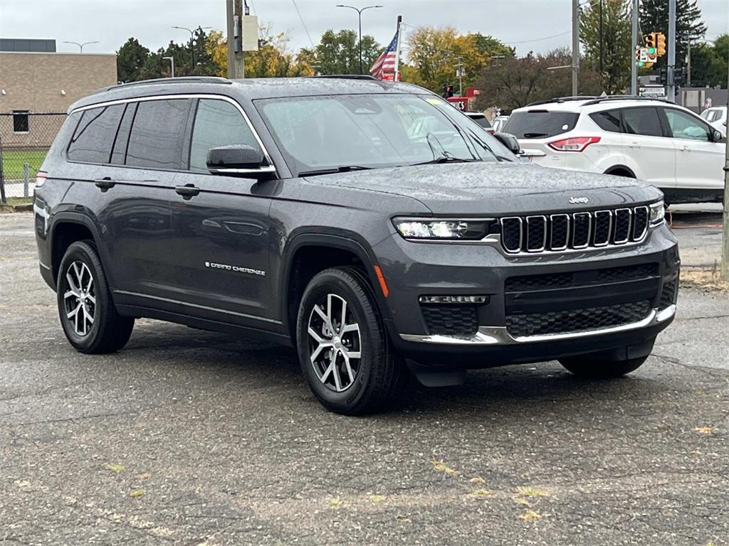 used 2024 Jeep Grand Cherokee L car, priced at $30,468