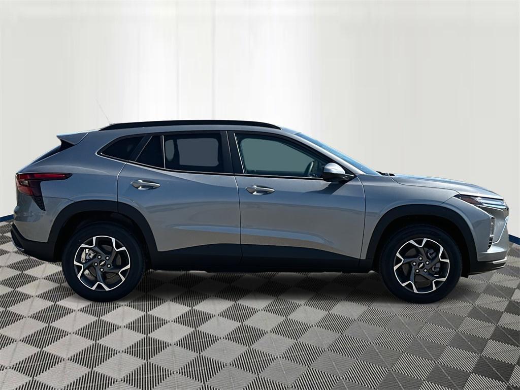 new 2025 Chevrolet Trax car, priced at $23,454