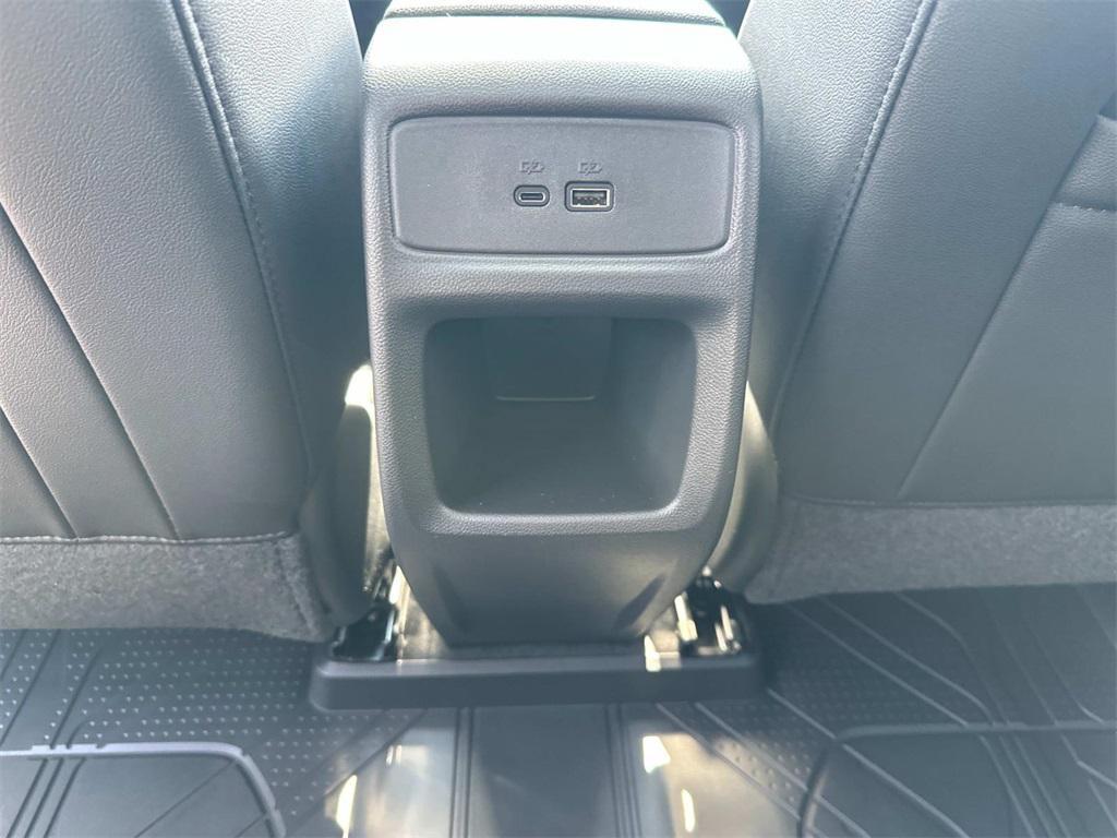 new 2025 Chevrolet Trax car, priced at $26,076