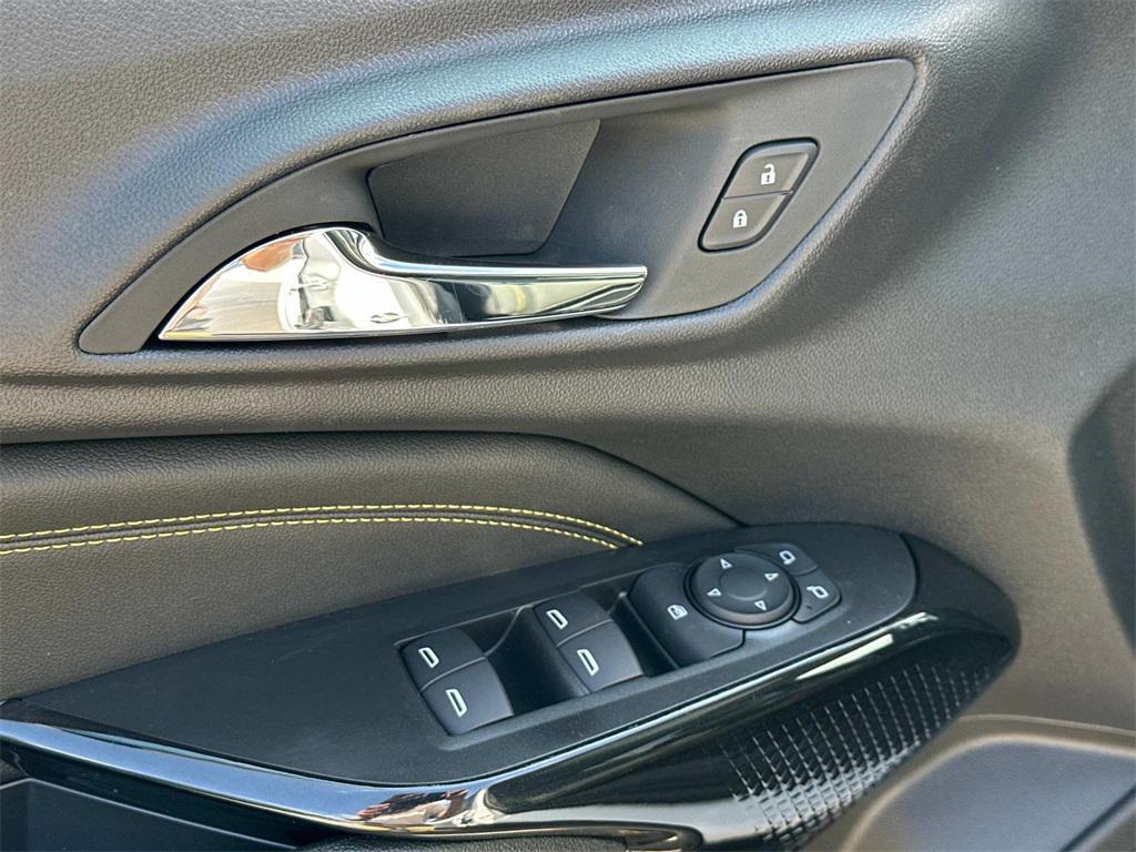 new 2025 Chevrolet Trax car, priced at $26,076