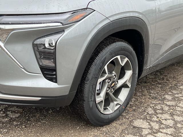 new 2025 Chevrolet Trax car, priced at $23,441